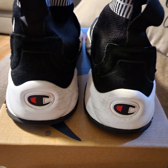 Mens Champion Sneakers - Picture 4 of 6